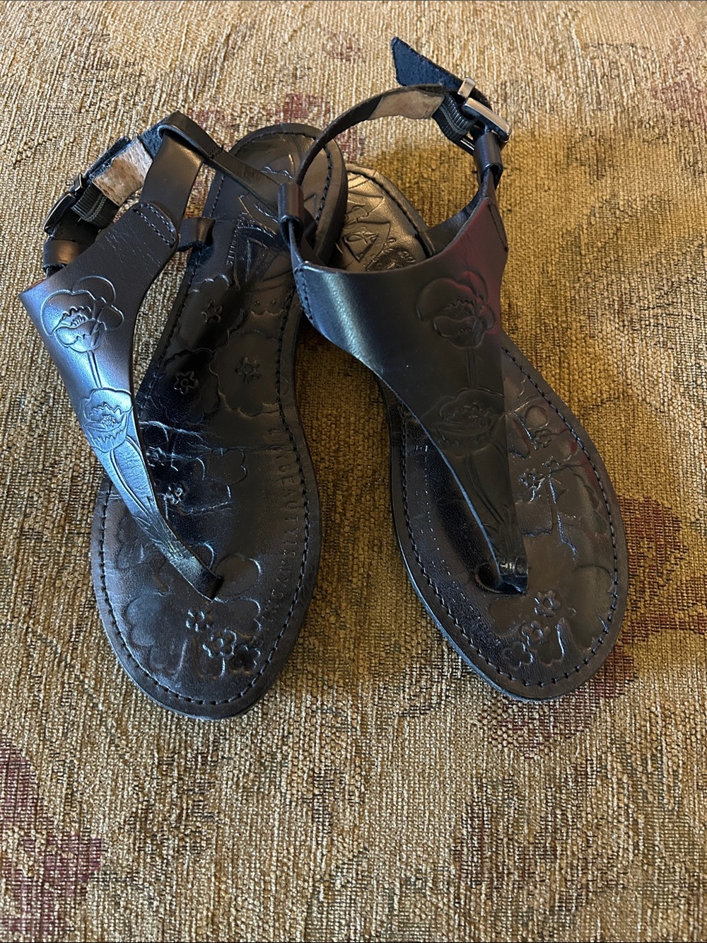 Seychelles Black Floral Embossed T-Strap Sandals